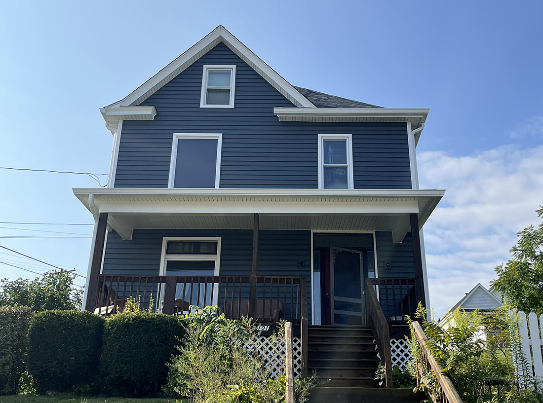 Newly installed vinyl siding giving this monroeville home new life, new look, and more.